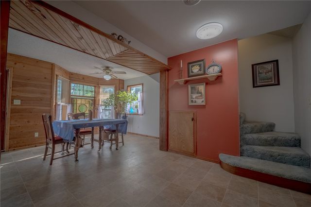304 Warren Avenue, Huntsville, AR 72740