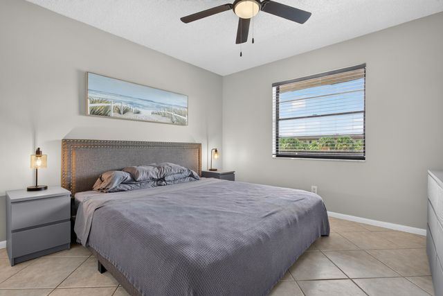 4975 E Sabal Palm Boulevard Apt 309, Tamarac, FL 33319