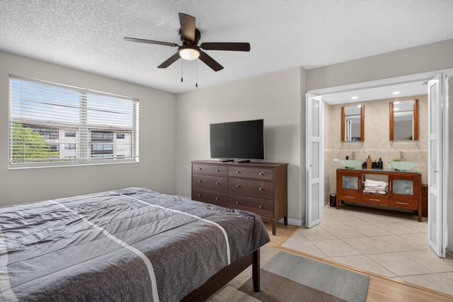 4975 E Sabal Palm Boulevard Apt 309, Tamarac, FL 33319