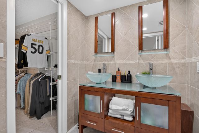 4975 E Sabal Palm Boulevard Apt 309, Tamarac, FL 33319