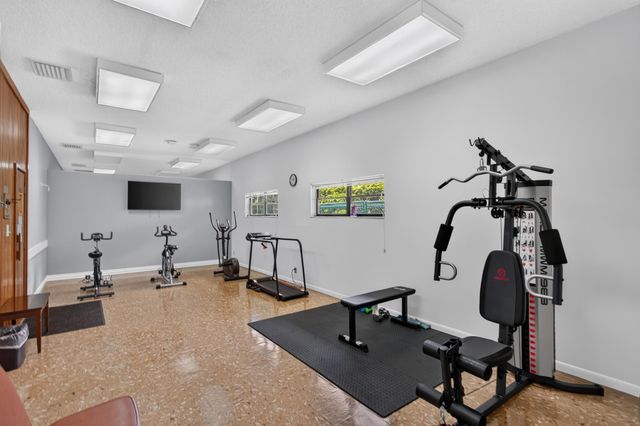 4975 E Sabal Palm Boulevard Apt 309, Tamarac, FL 33319