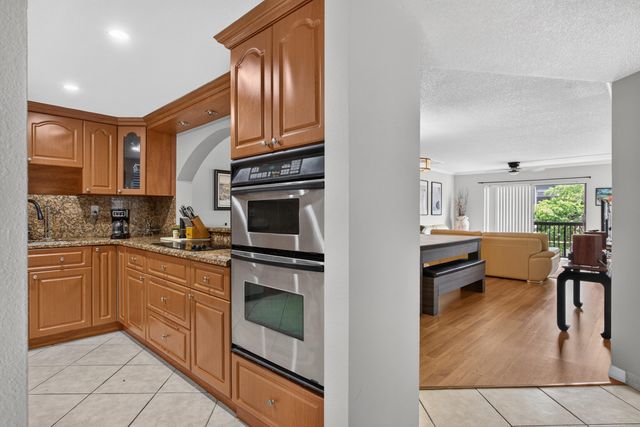 4975 E Sabal Palm Boulevard Apt 309, Tamarac, FL 33319