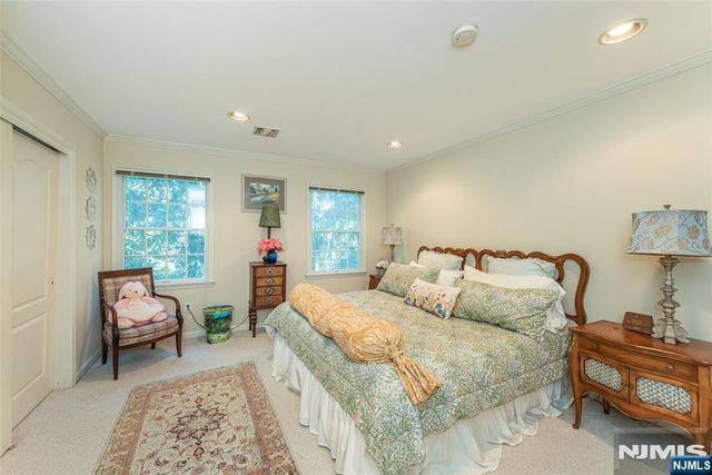 19 Coggins Lane, West Orange, NJ 07052