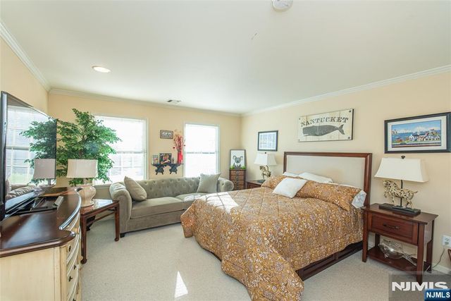 19 Coggins Lane, West Orange, NJ 07052