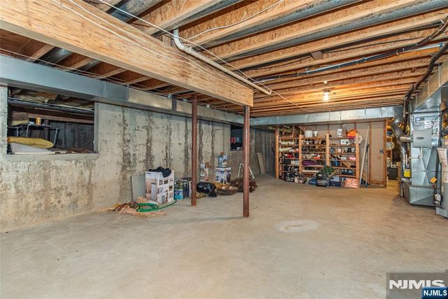 19 Coggins Lane, West Orange, NJ 07052
