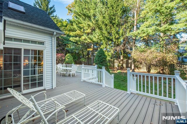 19 Coggins Lane, West Orange, NJ 07052