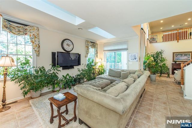 19 Coggins Lane, West Orange, NJ 07052