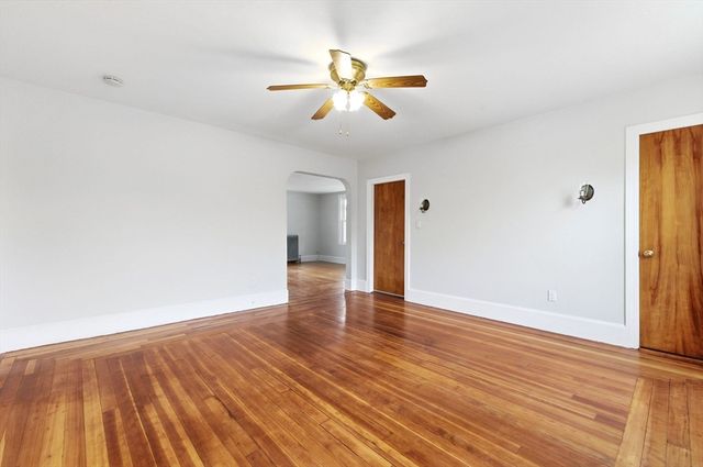 84 Margin St 2, Peabody, MA 01960
