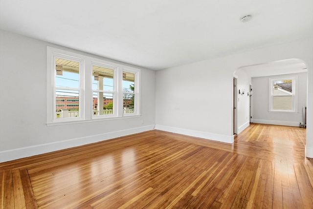 84 Margin St 2, Peabody, MA 01960