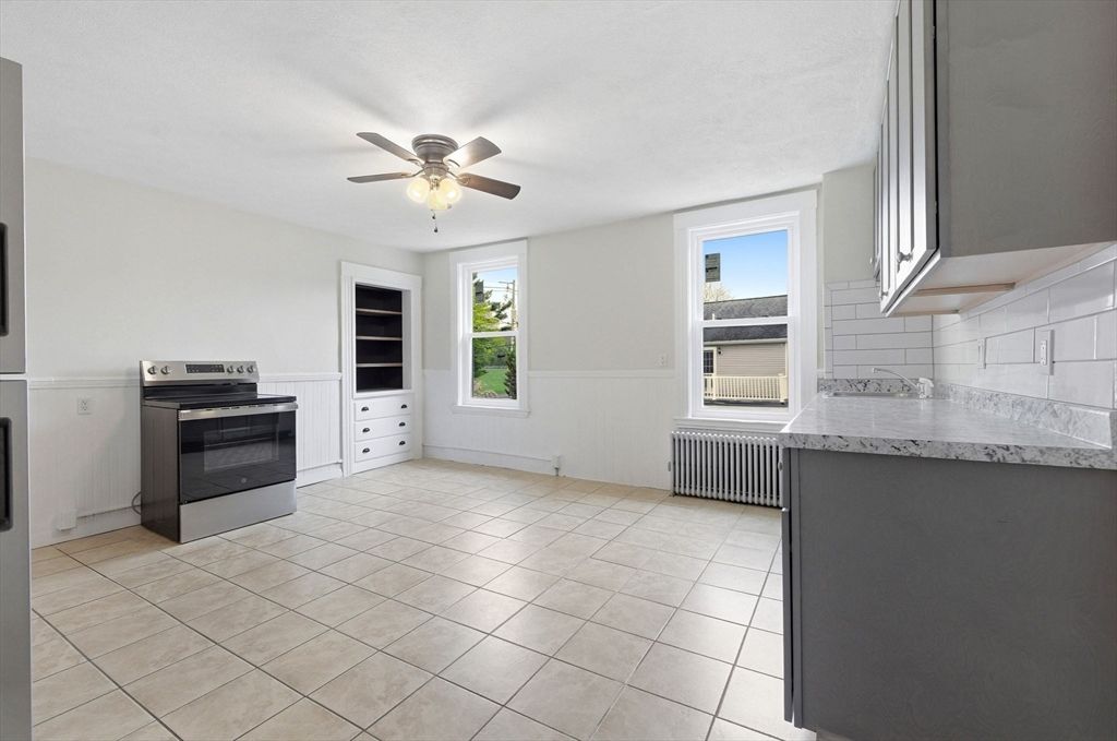 84 Margin St 2, Peabody, MA 01960