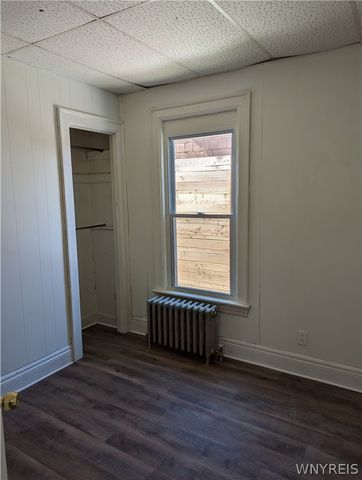 32 Gladstone Street, Buffalo, NY 14207