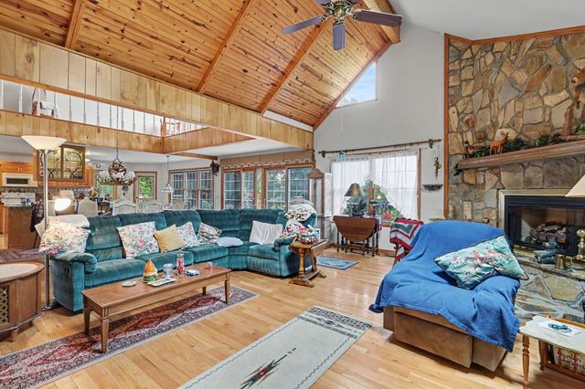 488 Dogwood Place, Hiawassee, GA 30546