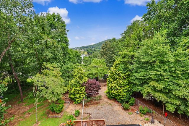 488 Dogwood Place, Hiawassee, GA 30546