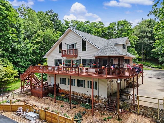 488 Dogwood Place, Hiawassee, GA 30546