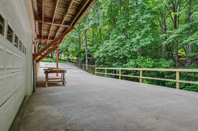 488 Dogwood Place, Hiawassee, GA 30546