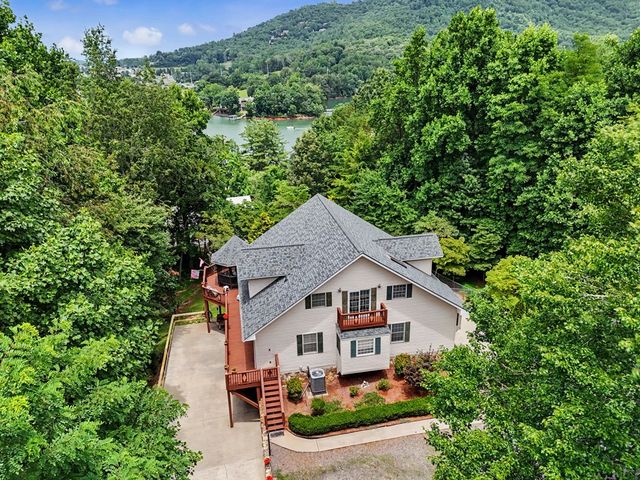488 Dogwood Place, Hiawassee, GA 30546