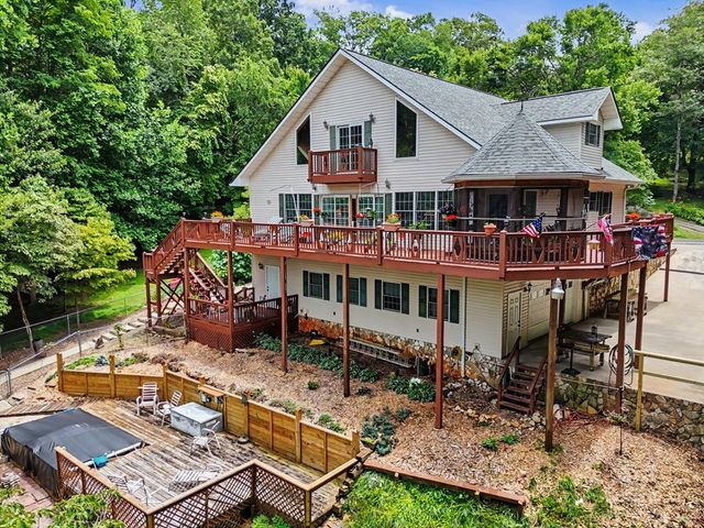488 Dogwood Place, Hiawassee, GA 30546