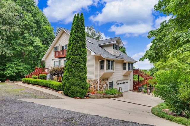 488 Dogwood Place, Hiawassee, GA 30546