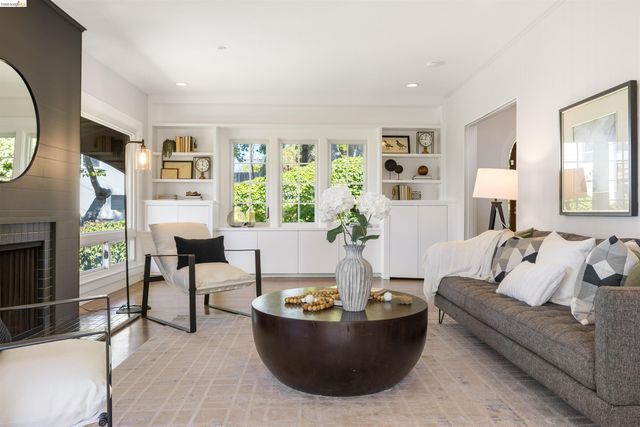 900 Euclid Ave, Berkeley, CA 94708
