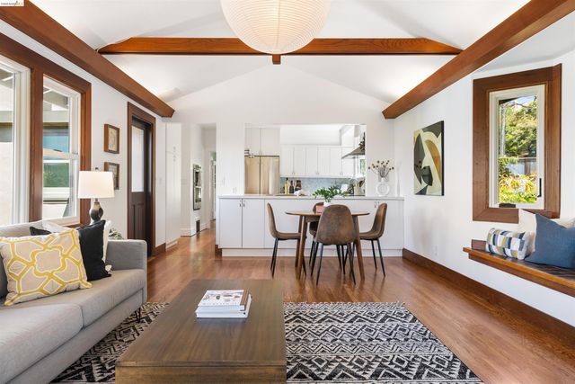 900 Euclid Ave, Berkeley, CA 94708