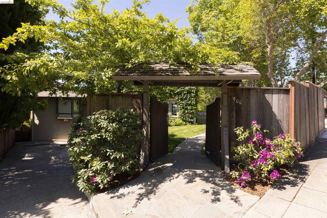 900 Euclid Ave, Berkeley, CA 94708
