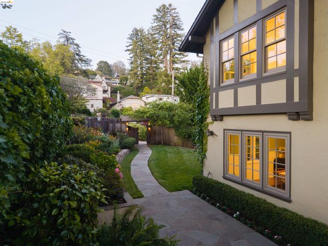 900 Euclid Ave, Berkeley, CA 94708