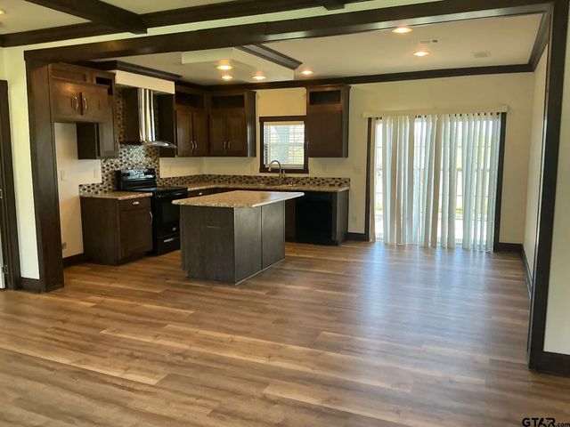 17284 County Road 1100, Flint, TX 75762