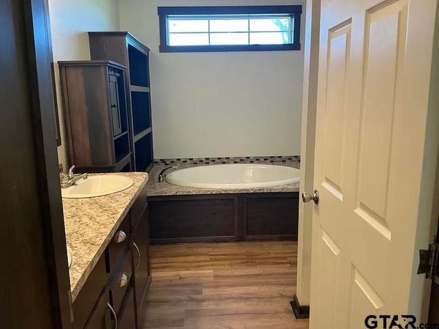 17284 County Road 1100, Flint, TX 75762