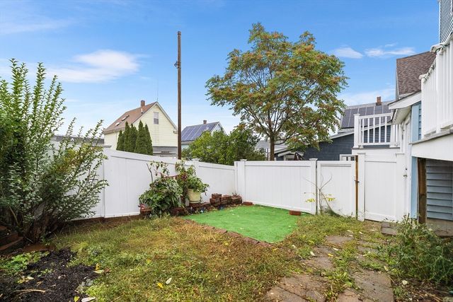 21 Hillside Avenue 21, Everett, MA 02149