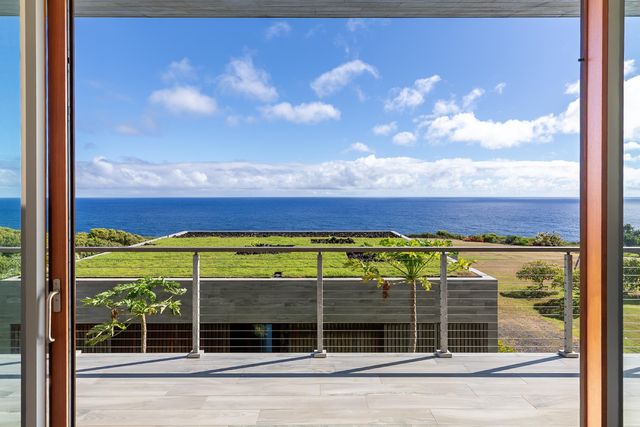 454 Hoolawa Rd, Haiku, HI 96708