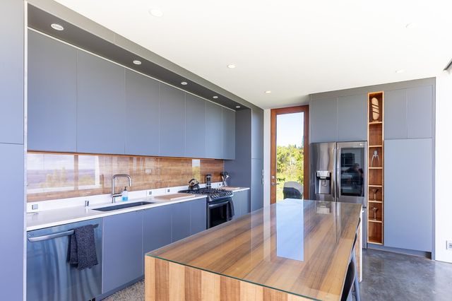 454 Hoolawa Rd, Haiku, HI 96708