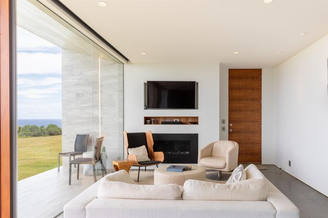 454 Hoolawa Rd, Haiku, HI 96708