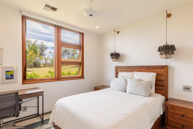 454 Hoolawa Rd, Haiku, HI 96708