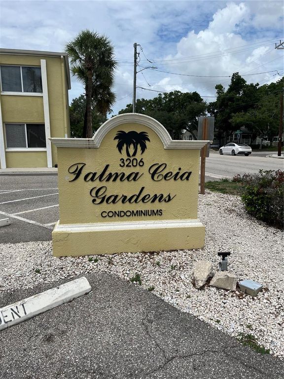 3206 W AZEELE STREET 118, Tampa, FL 33609