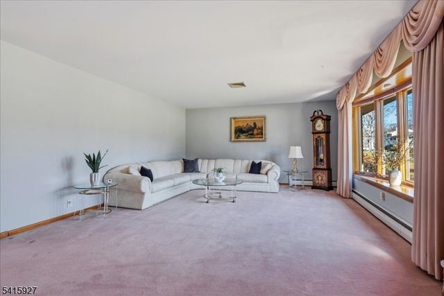 53 Woodmont Rd, Montville Twp., NJ 07058