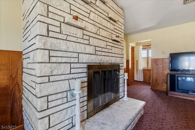 53 Woodmont Rd, Montville Twp., NJ 07058