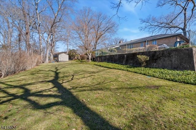 53 Woodmont Rd, Montville Twp., NJ 07058