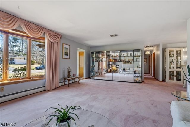 53 Woodmont Rd, Montville Twp., NJ 07058