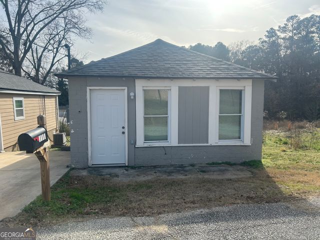 1675 Oak Street NE, Conyers, GA 30012