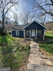 1675 Oak Street NE, Conyers, GA 30012