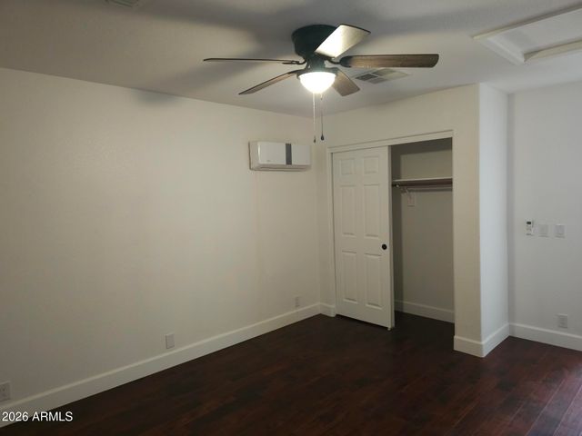 8002 W STELLA Avenue, Glendale, AZ 85303