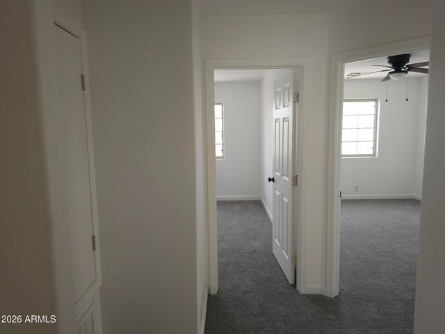 8002 W STELLA Avenue, Glendale, AZ 85303