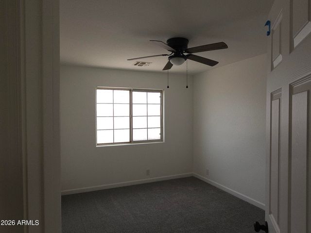 8002 W STELLA Avenue, Glendale, AZ 85303