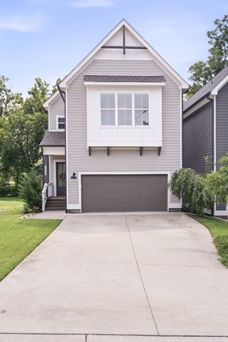1313B Lischey Ave, Nashville, TN 37207