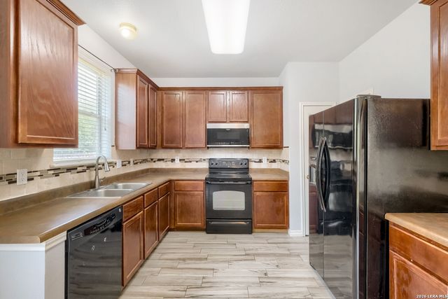 5831 BRONCO WAY, San Antonio, TX 78239