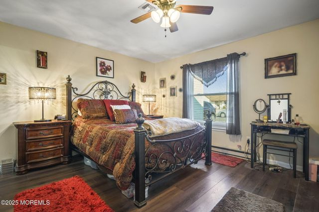 4 Aspen Plaza 4A, Monroe, NJ 08831