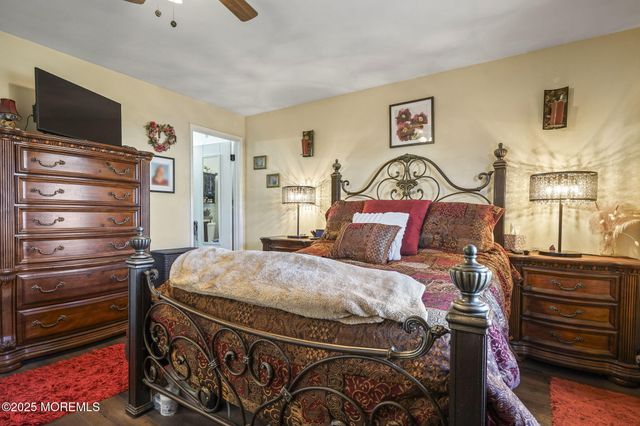 4 Aspen Plaza 4A, Monroe, NJ 08831