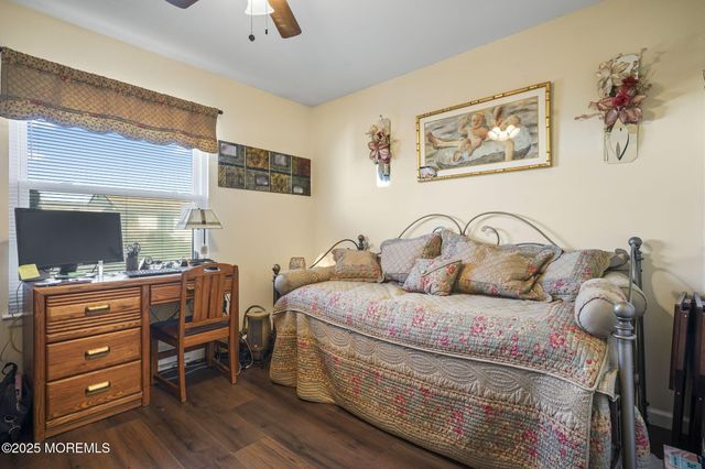 4 Aspen Plaza 4A, Monroe, NJ 08831