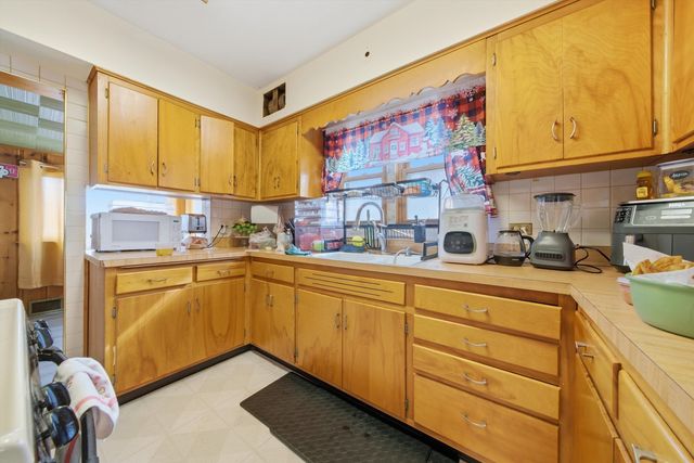 1839 S 22nd Avenue, Maywood, IL 60153