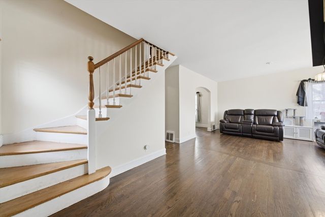 1839 S 22nd Avenue, Maywood, IL 60153